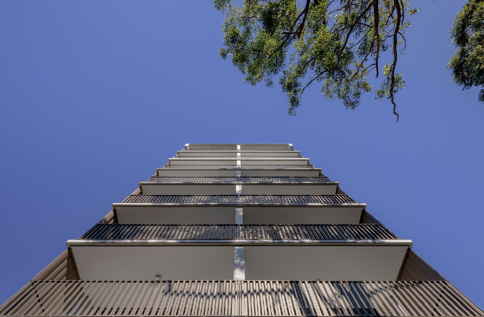 Llandaff Street - Multi-residential apartment building by McGregor Westlake Architecture and Hill Thalis Architecture + Urban Projects